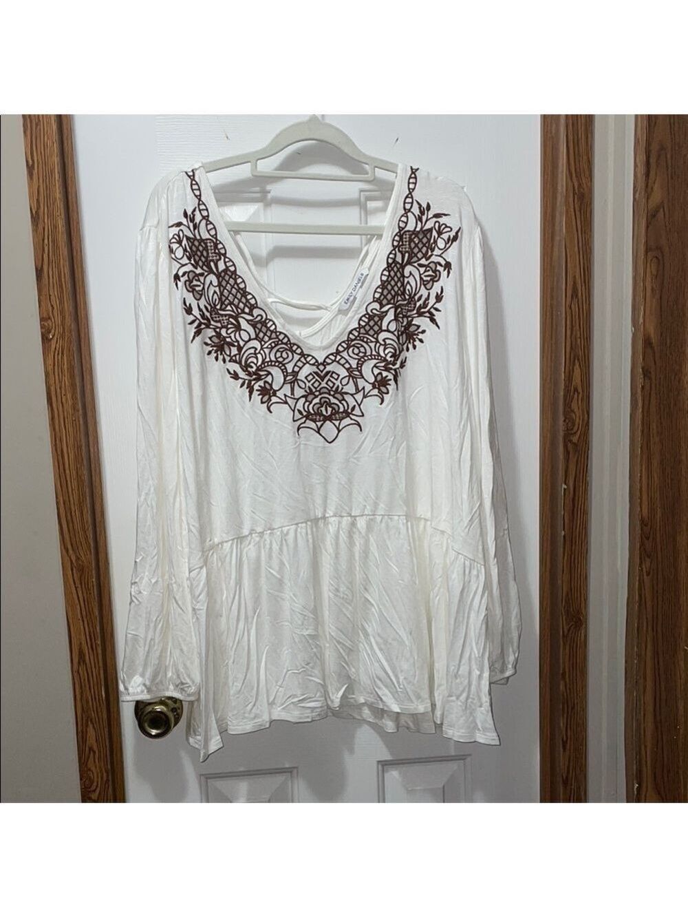Emily Daniels White Embellished Blouse with Relaxed Fit 3X NWOT